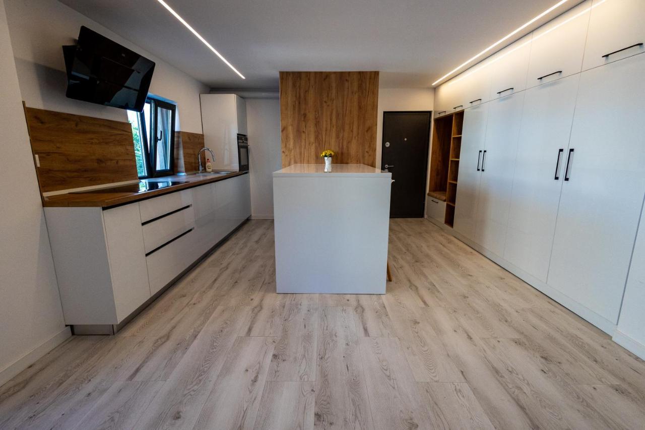 Modern Premium Apartment 1 Targoviste Eksteriør bilde